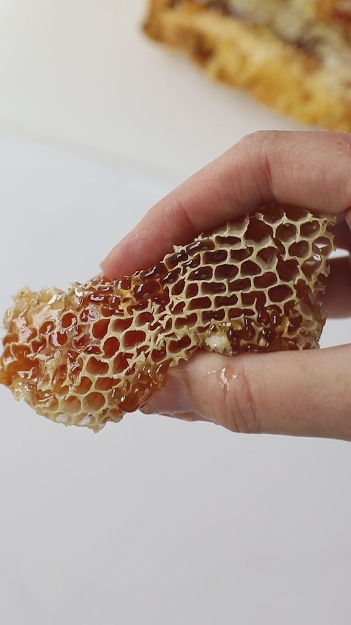 Frame Uncut Raw Comb Honey (380g net)